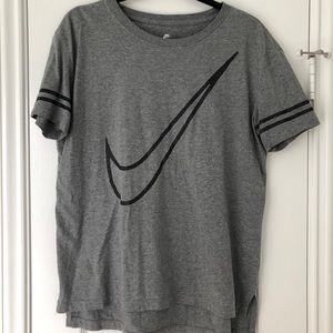 Nike “The Nike Tee”